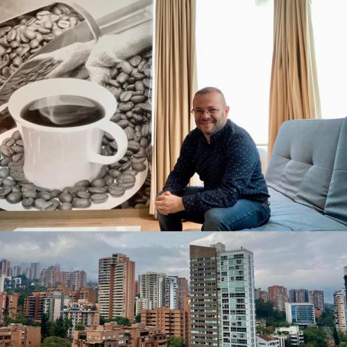 02E17ED8-84B8-4560-9832-02AA68ACB86F