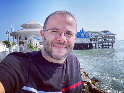 9EEA9DAB-7BB5-4EDD-B4E7-5DBA92A007E8