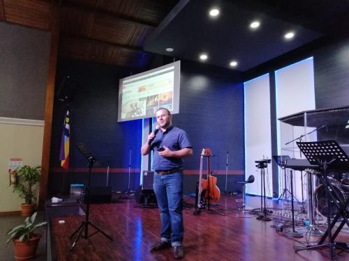 d8225332-bb13-4722-a276-02f3c3ee0287