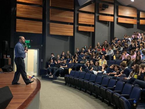 e9c70cf3-c290-40bb-873a-2447c5ef5cf6